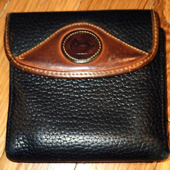 VINTAGE DOONEY BOURKE BROWN TRIFOLD WALLET USED/WORN/PRE-OWNED - Picture 1 of 11